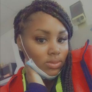 Meet your Posher, Kierra